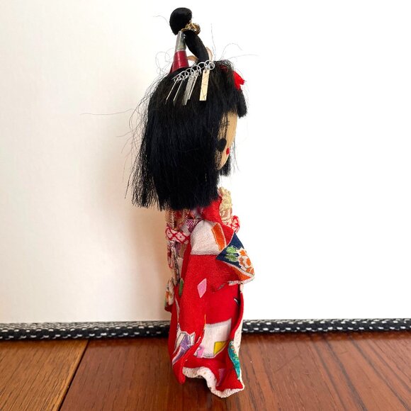 Vintage Japanese Doll Cloth Face - Fabric Kokeshi Kawaii Doll - Red Kimono - Picture 4 of 12